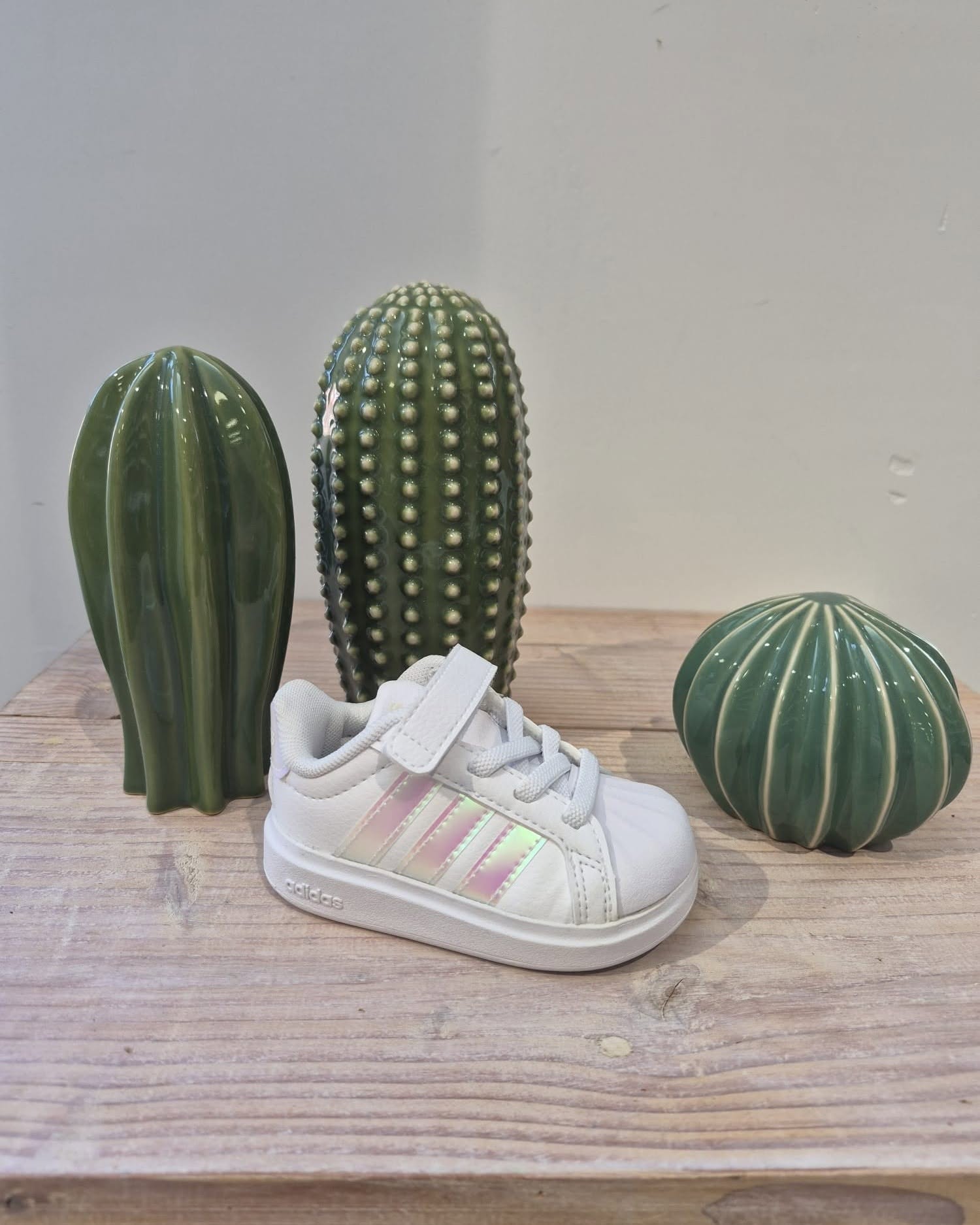 Adidas kindersneaker wit met glimmende strepen