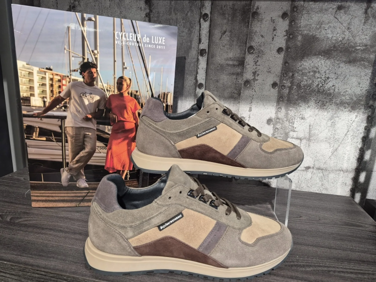 Cycleur de Luxe runner suède taupe en bruin