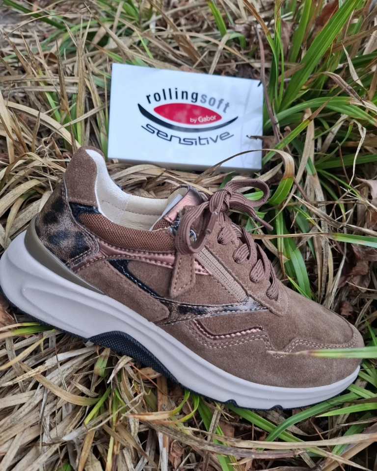 Gabor Rollingsoft-sneaker in taupe suède met panterprint en brons