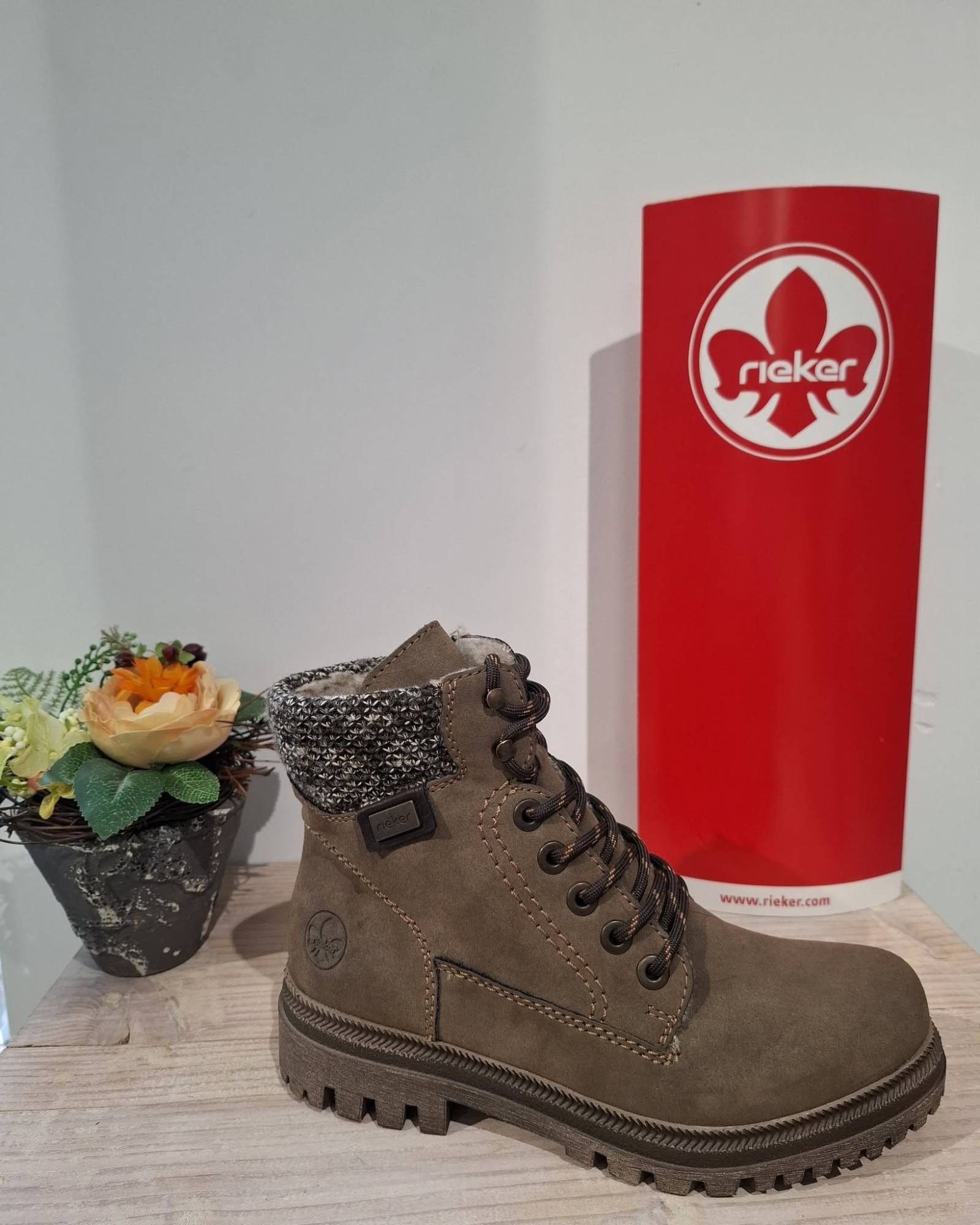 Rieker gevoerde veterboot taupe