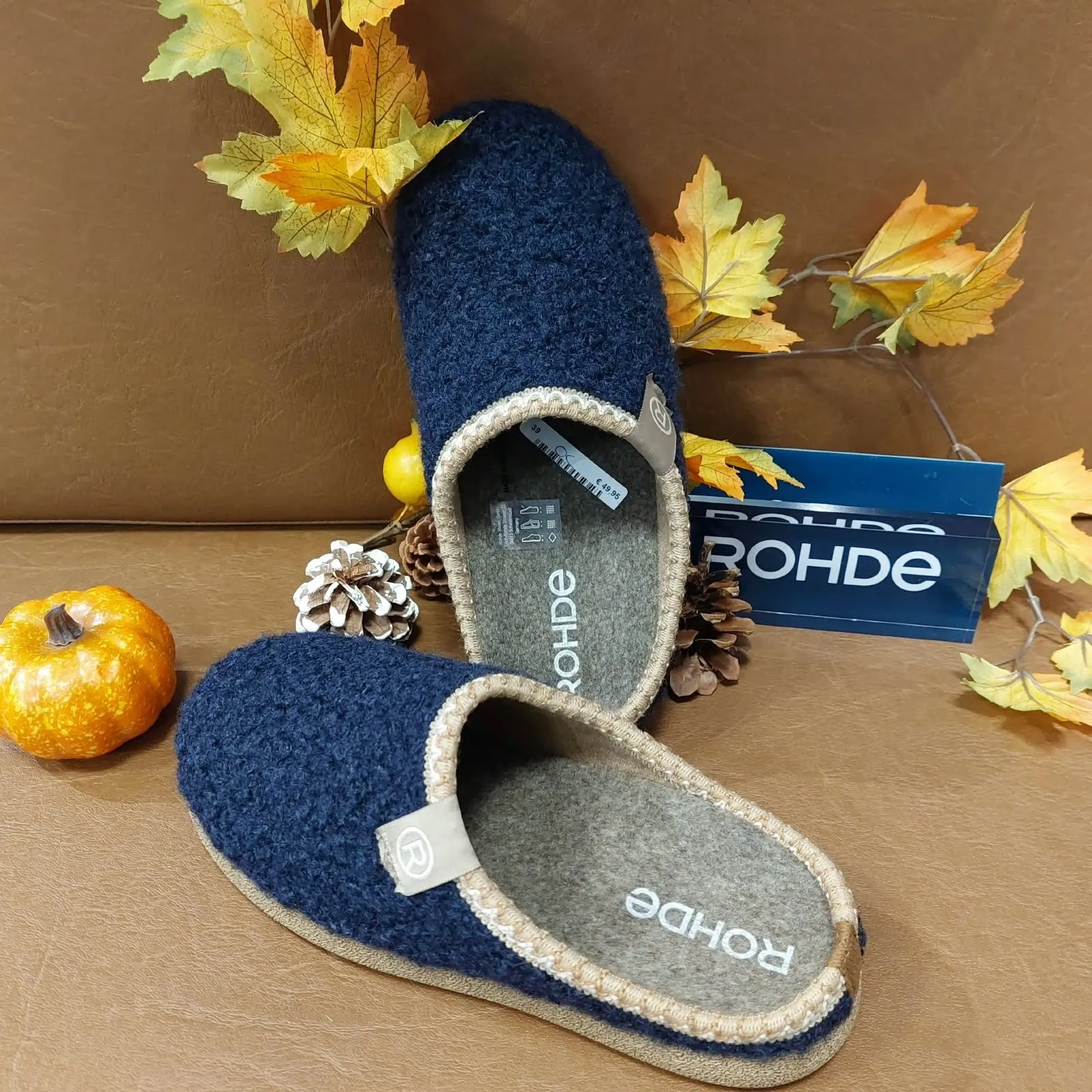 Donkerblauwe Rohde-pantoffels van teddystof met gebreide rand