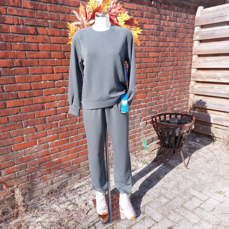 Skechers-sweater en joggingbroek in grijsgroen
