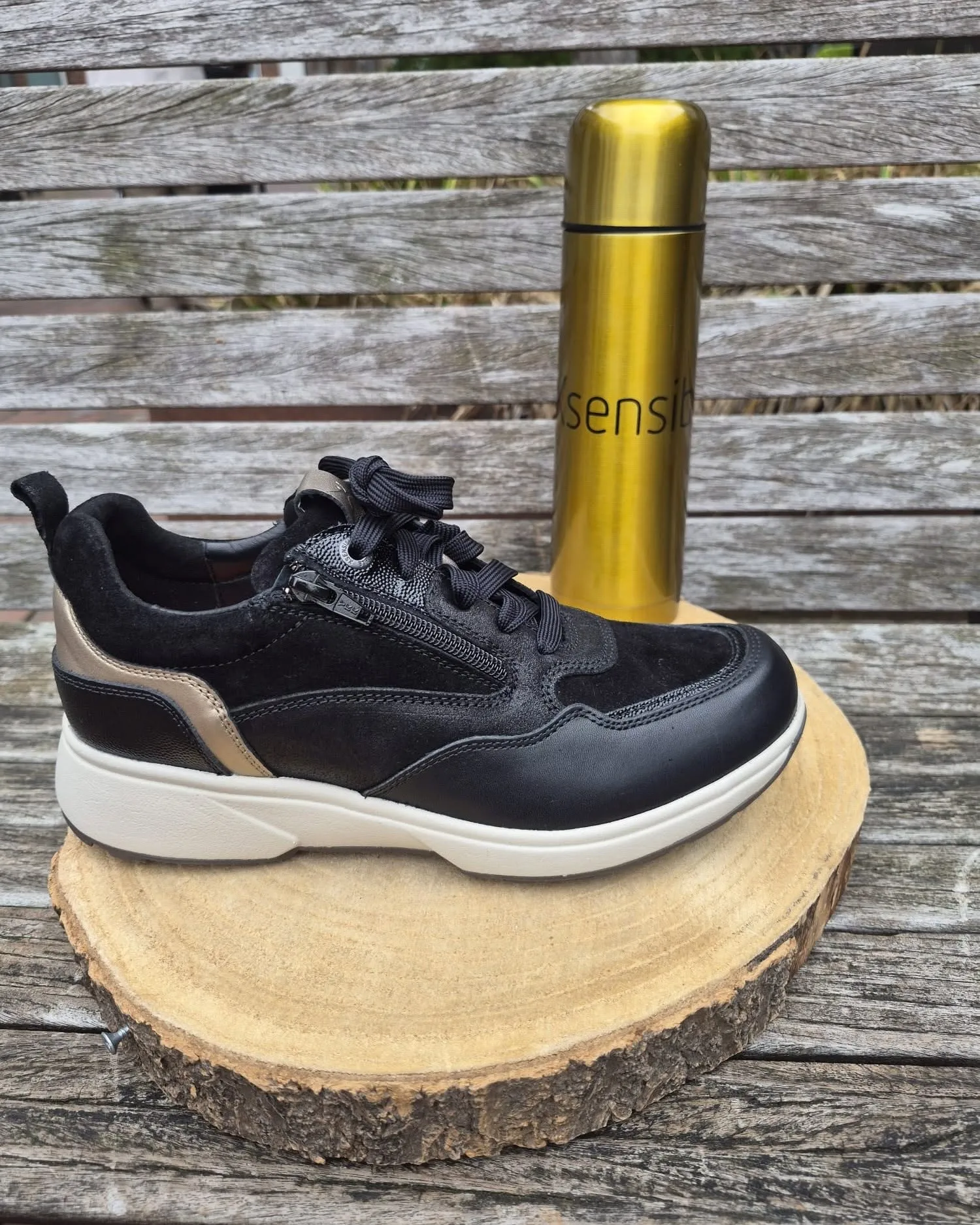 Xsensible sneaker met rits zwart en goud